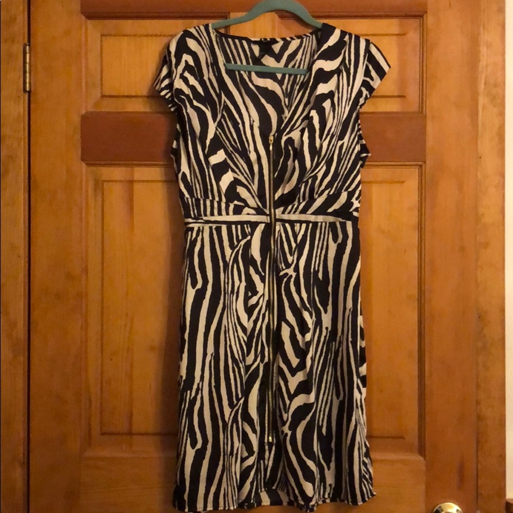 H & M animal print dress with zipper detail sz 14